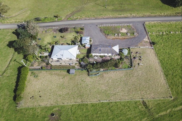 Photo of property in 176 Waitapu Road, Aranga, Dargaville, 0376