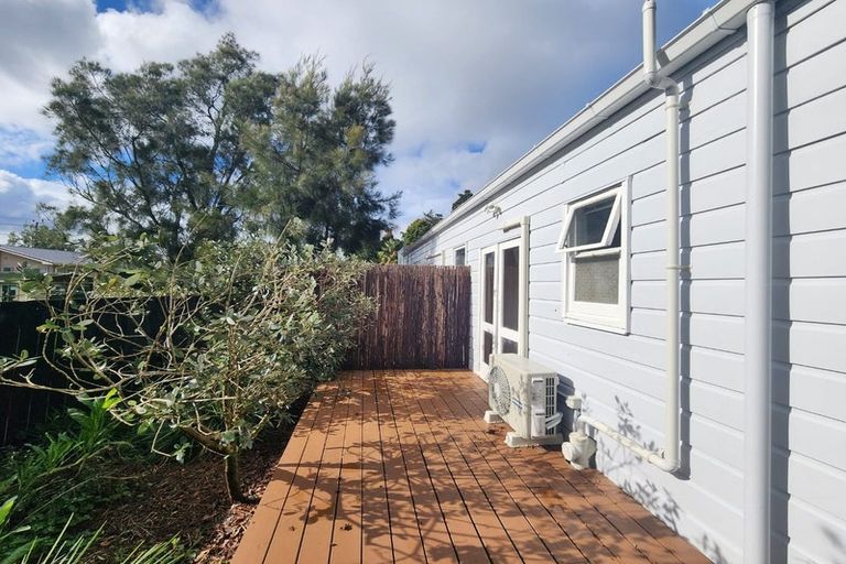 Photo of property in 554c Swanson Road, Ranui, Auckland, 0612