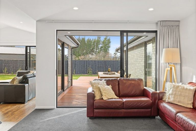 Photo of property in 39 Plover Avenue, Amberley, 7410