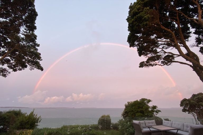 Photo of property in 4 Cliff Road, Torbay, Auckland, 0630