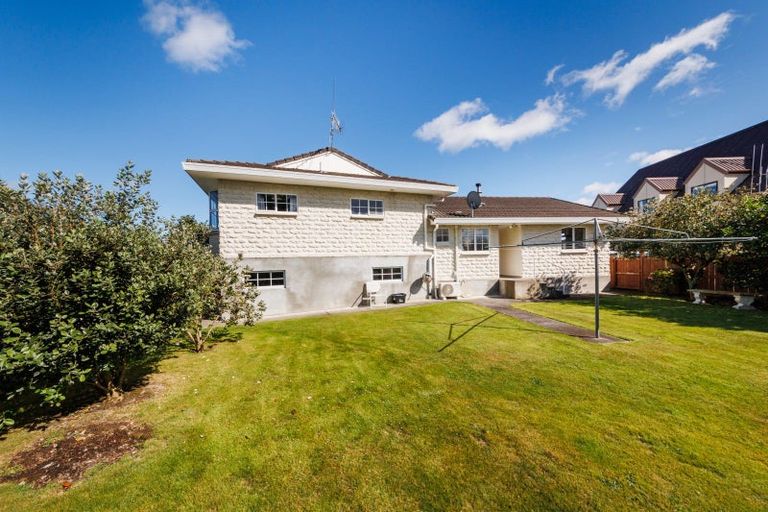 Photo of property in 19 Willowbank Crescent, Feilding, 4702