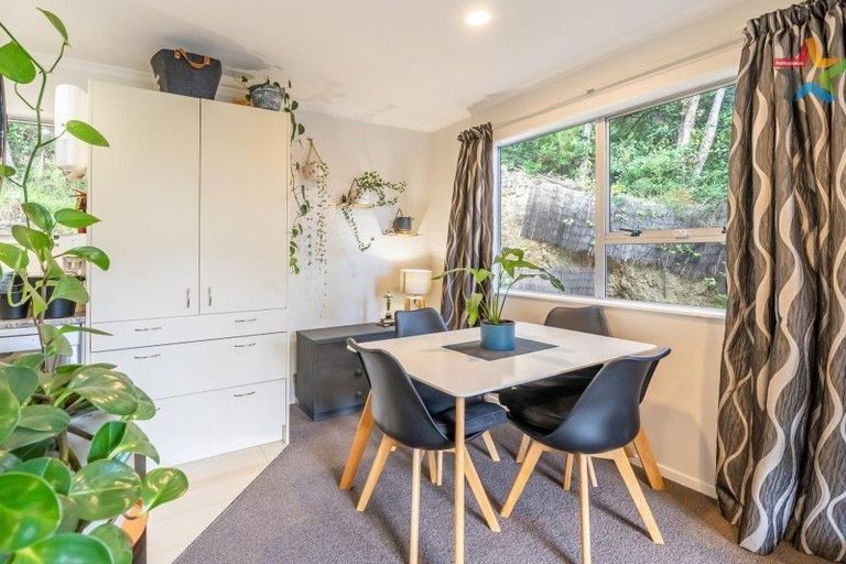 Photo of property in 4 John Street, Stokes Valley, Lower Hutt, 5019