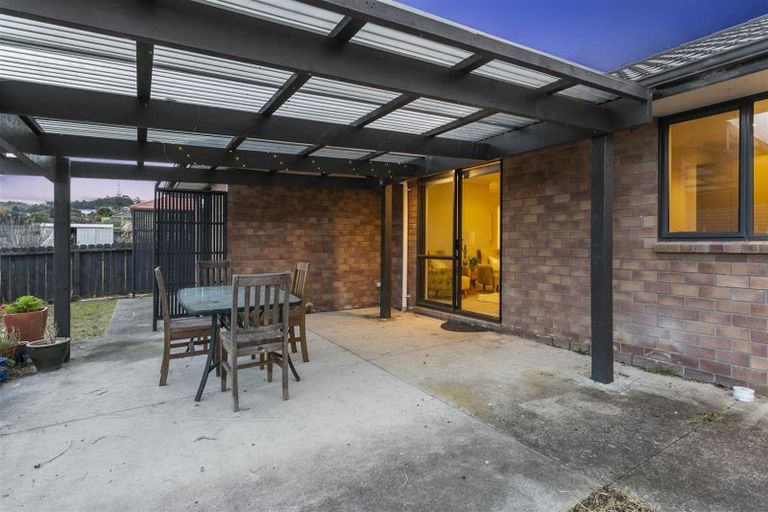 Photo of property in 35 Cabeleigh Drive, Helensville, 0800