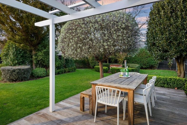 Photo of property in 4 Kenwyn Avenue, St Albans, Christchurch, 8052