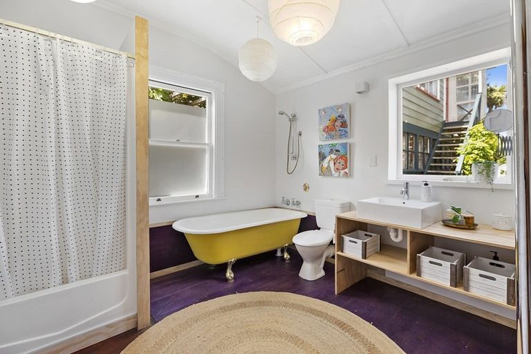 Photo of property in 13 Angus Avenue, Berhampore, Wellington, 6023