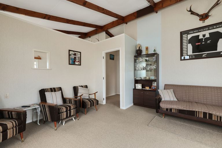 Photo of property in 27 Ocean View Road, Waihi Beach, 3611