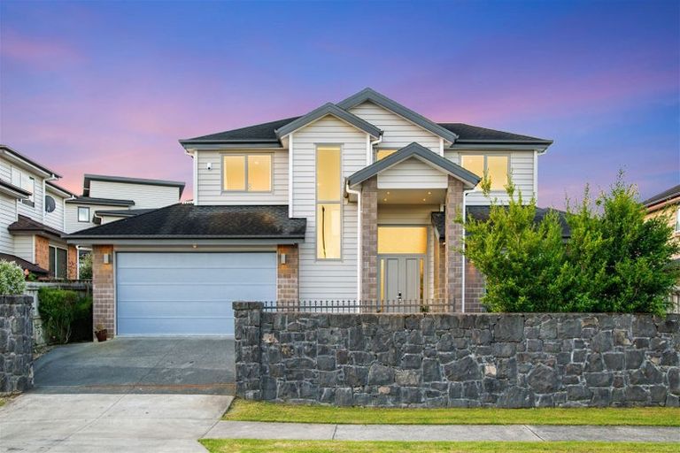 Photo of property in 11 Irongate Avenue, Ranui, Auckland, 0612