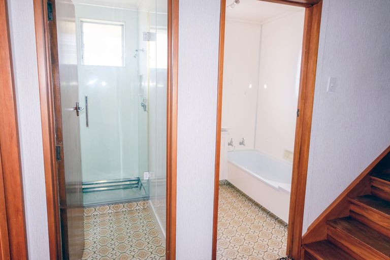 Photo of property in 22 Awamoa Road, Holmes Hill, Oamaru, 9401