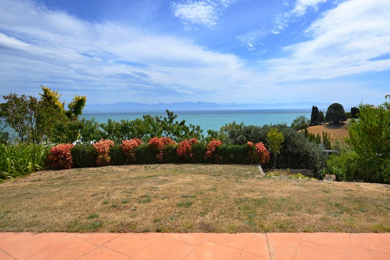 Photo of property in 10 Matuku Place, Atawhai, Nelson, 7010