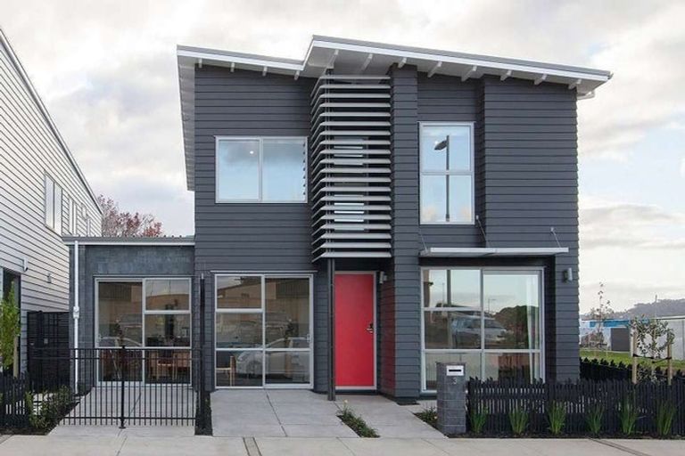 Photo of property in 3 Liquidambar Drive, Hobsonville, Auckland, 0616