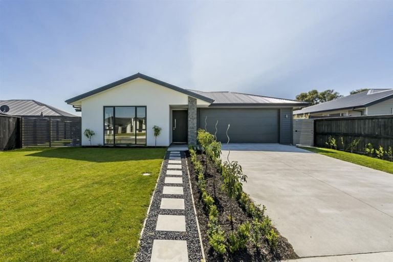 Photo of property in 130 Sutherland Drive, Kaiapoi, 7630