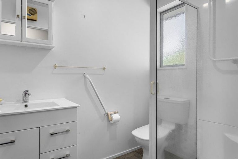 Photo of property in 16 Blakeley Place, Kaiapoi, 7630