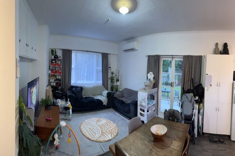 Photo of property in 85 Shakespeare Road, Bluff Hill, Napier, 4110