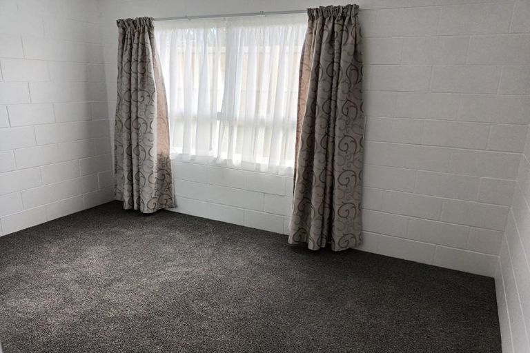 Photo of property in 18 Otaika Road, Woodhill, 0110