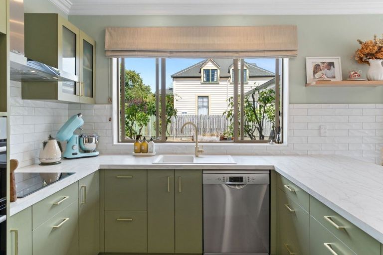 Photo of property in 72 Venice Street, Martinborough, 5711