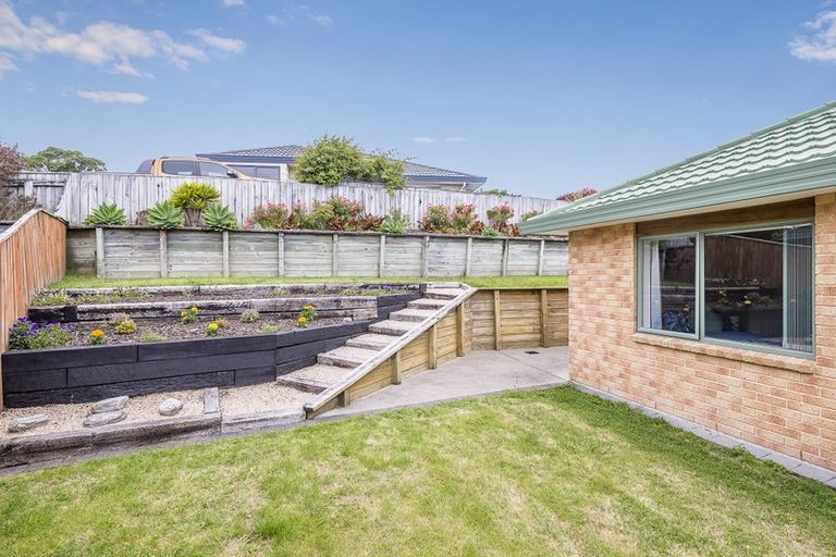 Photo of property in 127 Realm Drive, Paraparaumu, 5032