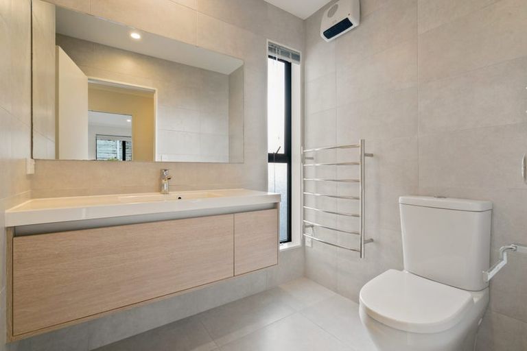 Photo of property in 55 Matairangi Avenue, Totara Heights, Auckland, 2105