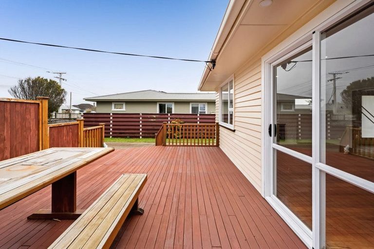 Photo of property in 58 Reid Avenue, Hawera, 4610