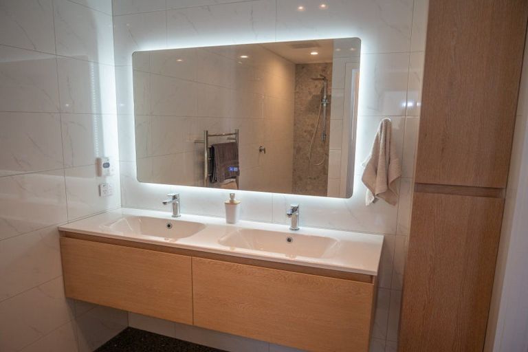 Photo of property in 116 Stratford Drive, Cable Bay, 0420