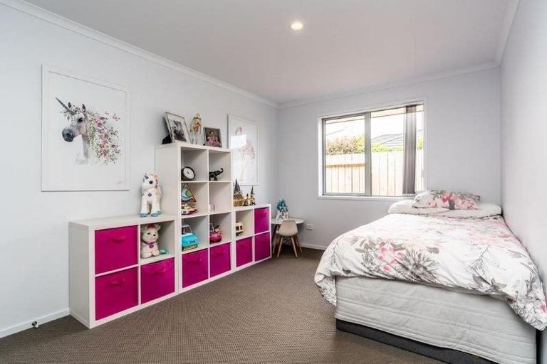 Photo of property in 45 Kowi Lakes Drive, One Tree Point, 0118