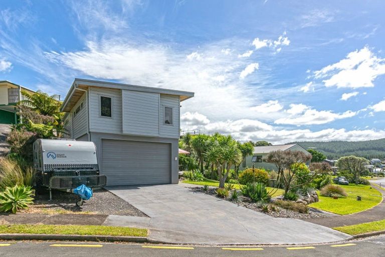 Photo of property in 112 Oratia Place, Onemana, Whangamata, 3691