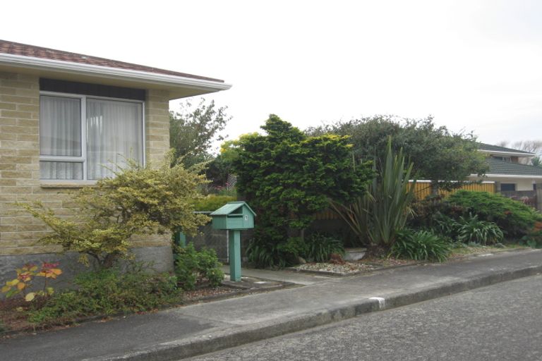 Photo of property in 1 Malfroy Lane, Raumati Beach, Paraparaumu, 5032