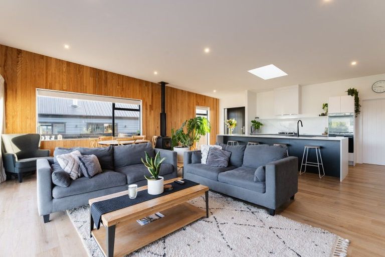 Photo of property in 10 Okahau Terrace, Warrington, 9471