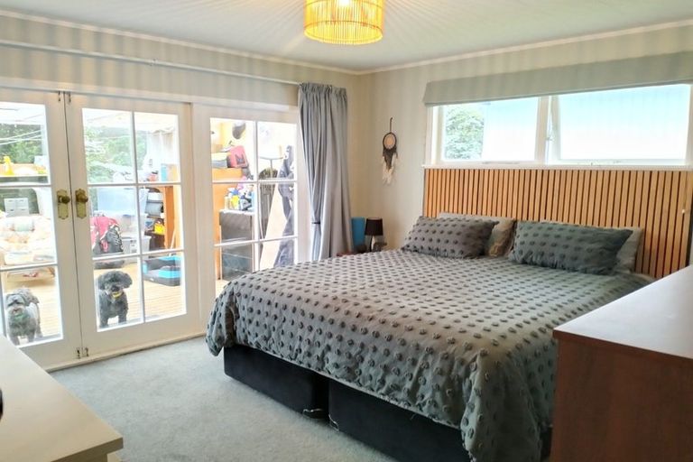 Photo of property in 27 Ngahere Street, Stokes Valley, Lower Hutt, 5019