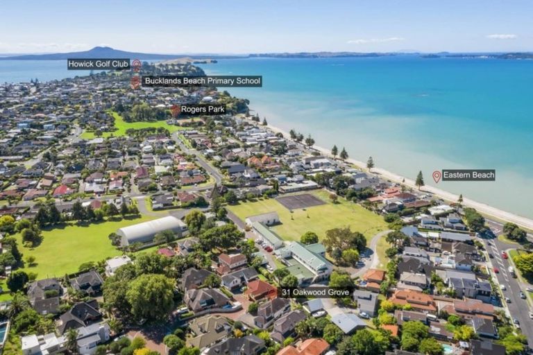 Photo of property in 31 Oakwood Grove, Eastern Beach, Auckland, 2012
