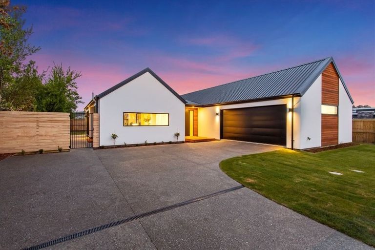 Photo of property in 115 Kennedys Bush Road, Halswell, Christchurch, 8025