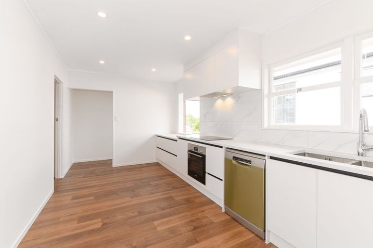 Photo of property in 8 Jeff Place, Howick, Auckland, 2014