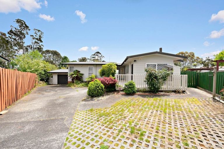 Photo of property in 3 Pixie Place, Pakuranga Heights, Auckland, 2010