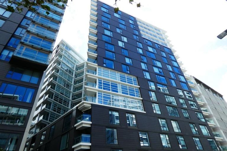 Photo of property in Pinnacle On Victoria, 1006/160 Victoria Street, Te Aro, Wellington, 6011