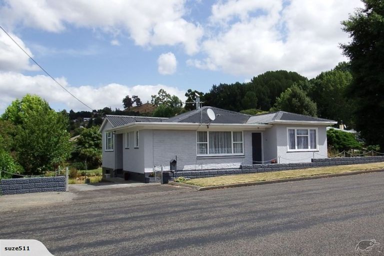 Photo of property in 8 Goldfinch Street, Taihape, 4720