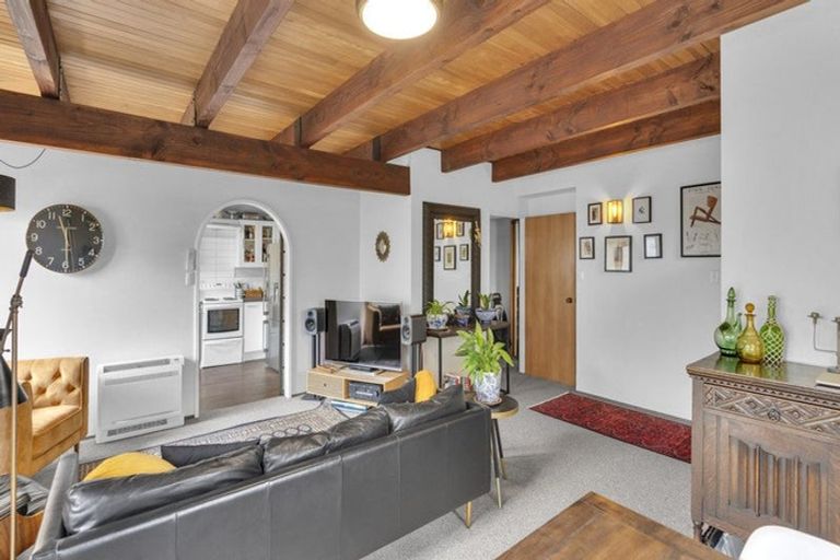 Photo of property in 68 Palatine Terrace, Saint Martins, Christchurch, 8022