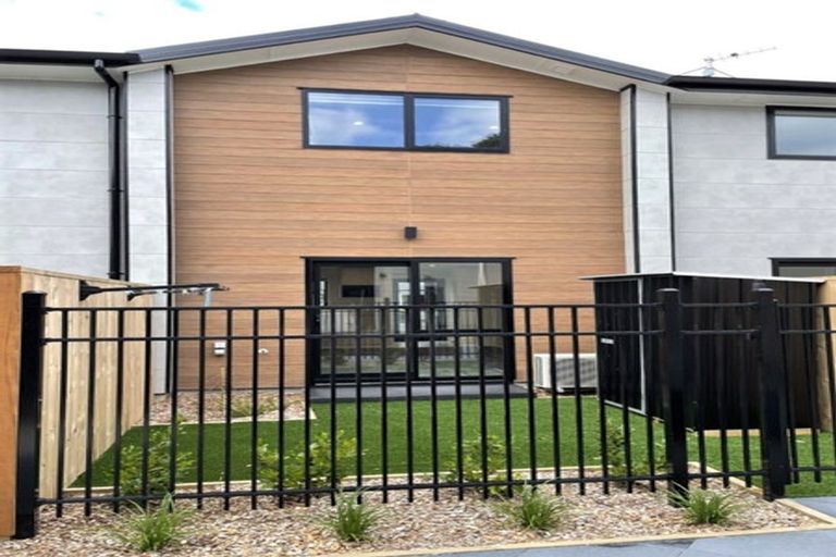 Photo of property in 4/99 Waiwhetu Road, Waterloo, Lower Hutt, 5011