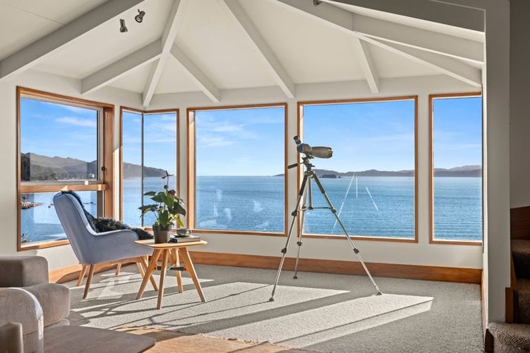 Photo of property in 1 Rangiuru Road, Mahina Bay, Lower Hutt, 5013