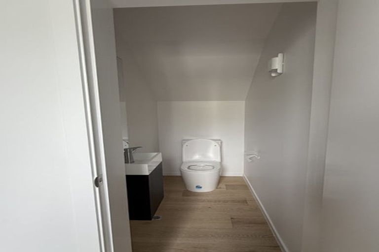 Photo of property in 12 Kamahi Place, Paraparaumu, 5032