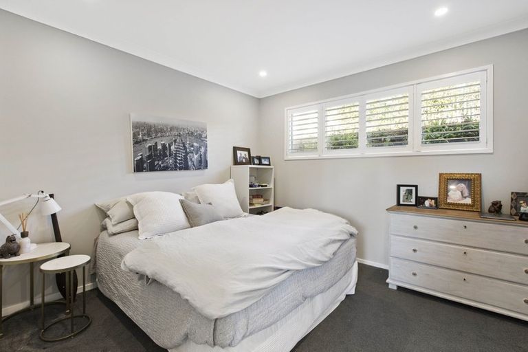 Photo of property in 1/87-89 Hinemoa Street, Birkenhead, Auckland, 0626