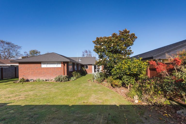 Photo of property in 12 Aintree Crescent, Awapuni, Palmerston North, 4412