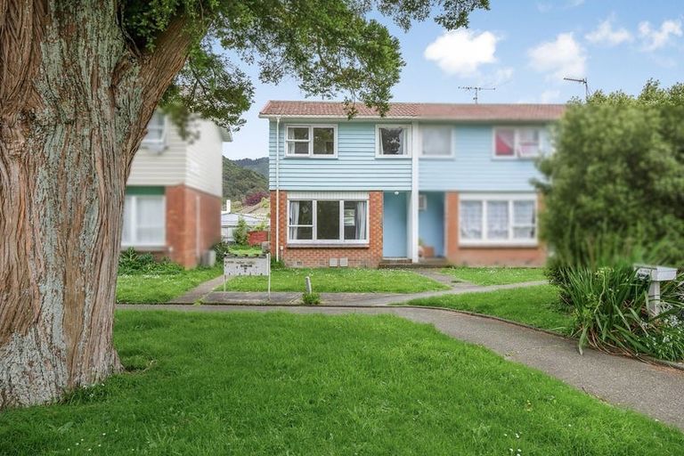 Photo of property in Elsinor Flats, 48e Merton Street, Trentham, Upper Hutt, 5018