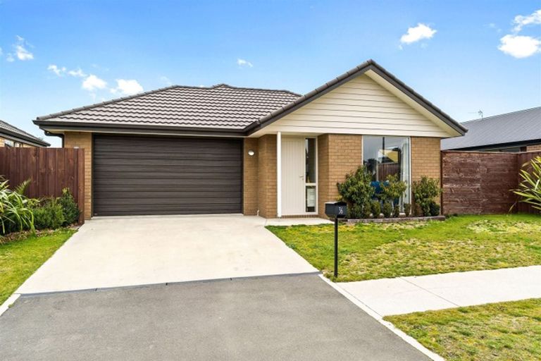 Photo of property in 36 Shillingford Boulevard, Rolleston, 7615