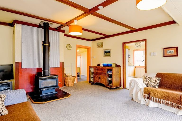 Photo of property in 6 Swansea Street, Middlemarch, 9597