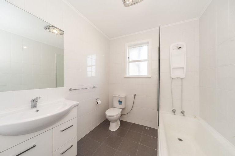 Photo of property in 120 Owen Street, Newtown, Wellington, 6021