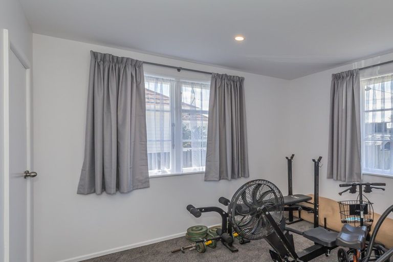 Photo of property in 51 Winchester Street, Levin, 5510