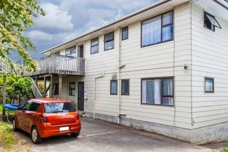 Photo of property in 12a Sabulite Road, Kelston, Auckland, 0602