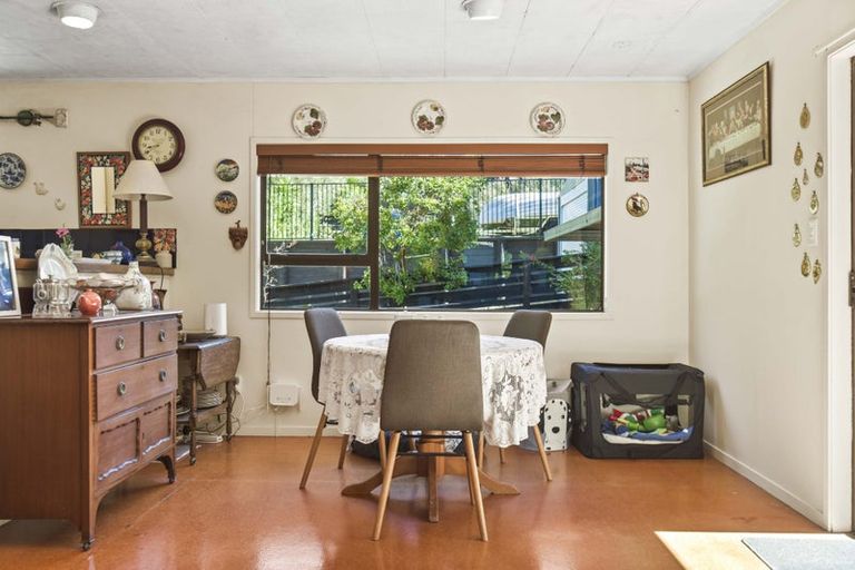 Photo of property in 1/24 Everard Avenue, Army Bay, Whangaparaoa, 0930