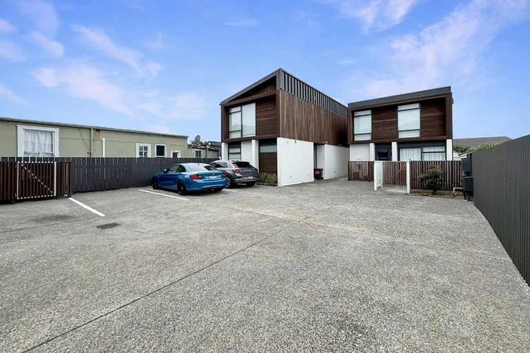 Photo of property in 5/149 Onepu Road, Lyall Bay, Wellington, 6022