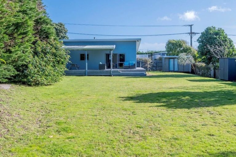 Photo of property in 35 Rauparaha Street, Waikanae Beach, Waikanae, 5036