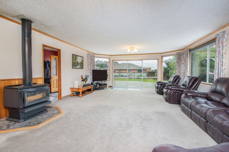 Photo of property in 8 Montrose Street, Mosgiel, 9024